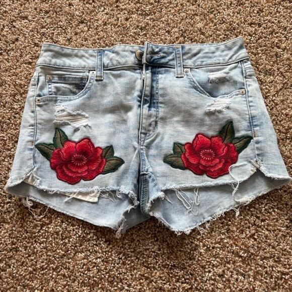 American Eagle Outfitters Pants - American Eagle Outfitters Super Stretch Hi-Rise Shortie Distressed Rose sz 8